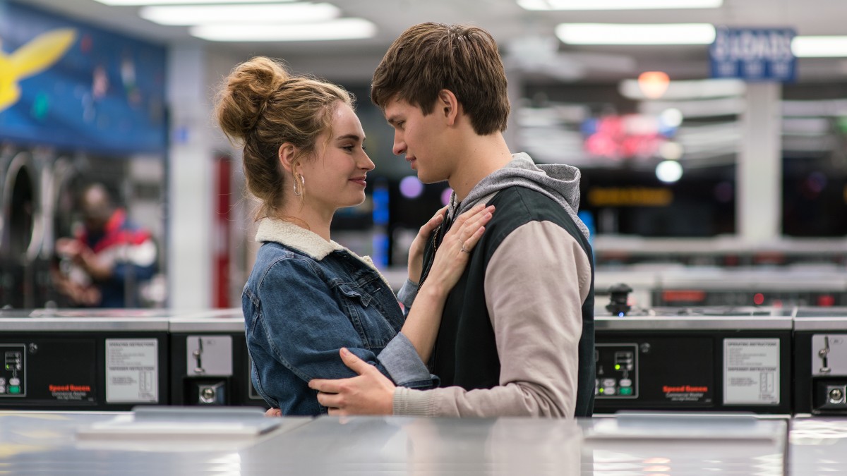 Lily James y Ansel Elgort